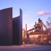 Richard Serra artwork, “View Point.” Image on Wikimedia Commons