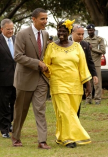 Wangari Maathai with then-senator Barack Obama. Photo by Fredrick Onyango, Wikimedia Commons.