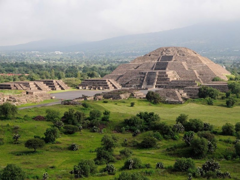 VISUAL ART: On the outskirts of Mexico City: Visiting the Past and Present of Teotihuacan