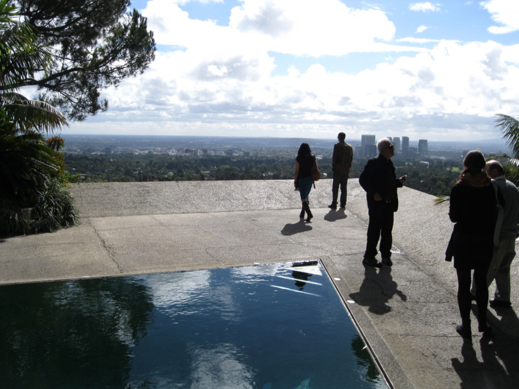 the-sheats-goldstein-residence-in-the-los-angeles